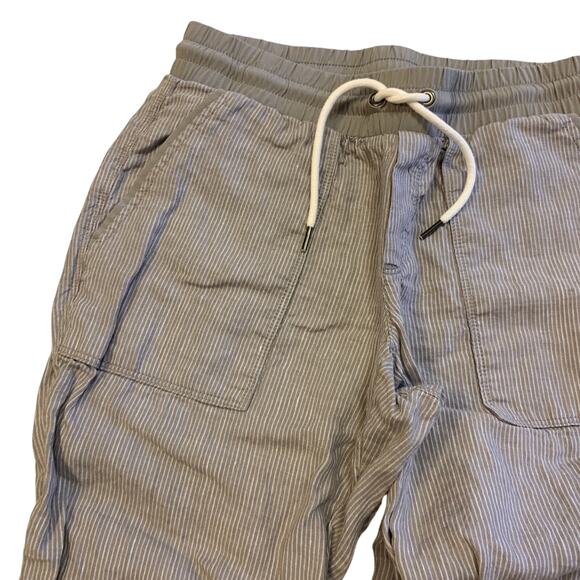 Athleta Cabo Grey Wide Leg Striped Pants Size 6 - Picture 2 of 9